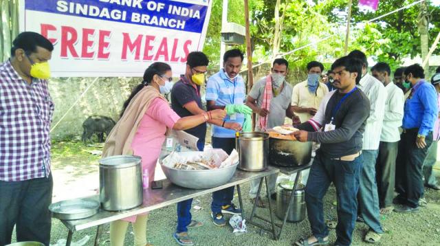 ಪೊಲೀಸ ಇಲಾಖೆ, ಆರೋಗ್ಯ ಇಲಾಖೆ, ಪೌರಕಾರ್ಮಿಕರ ಕಾರ್ಯ ಶ್ಲ್ಯಾಘನೀಯ
